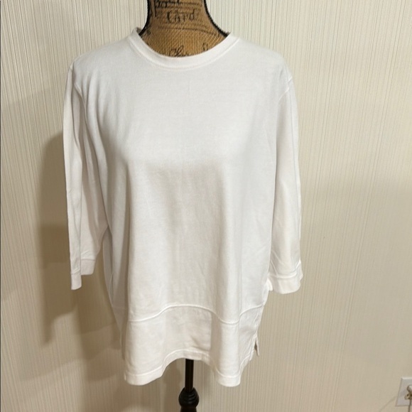 lizwear Tops - Elegant White Long Sleeve Women's Tee 100% Cotton